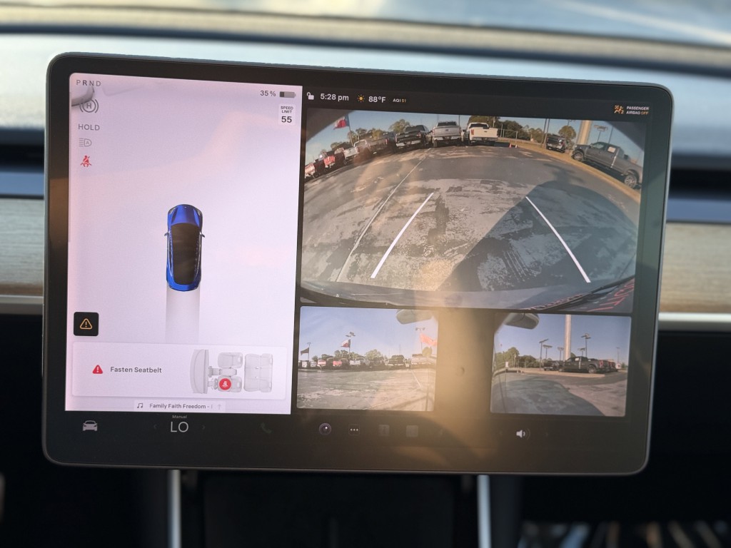 2020 Tesla Model 3 Image 16