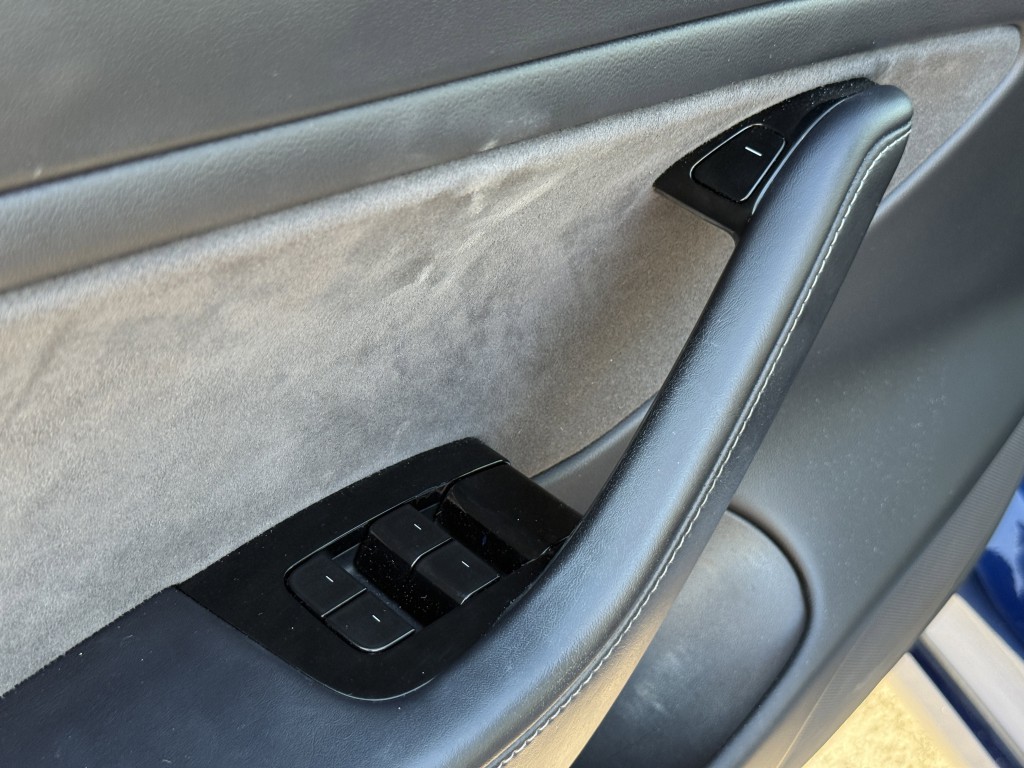 2020 Tesla Model 3 Image 18