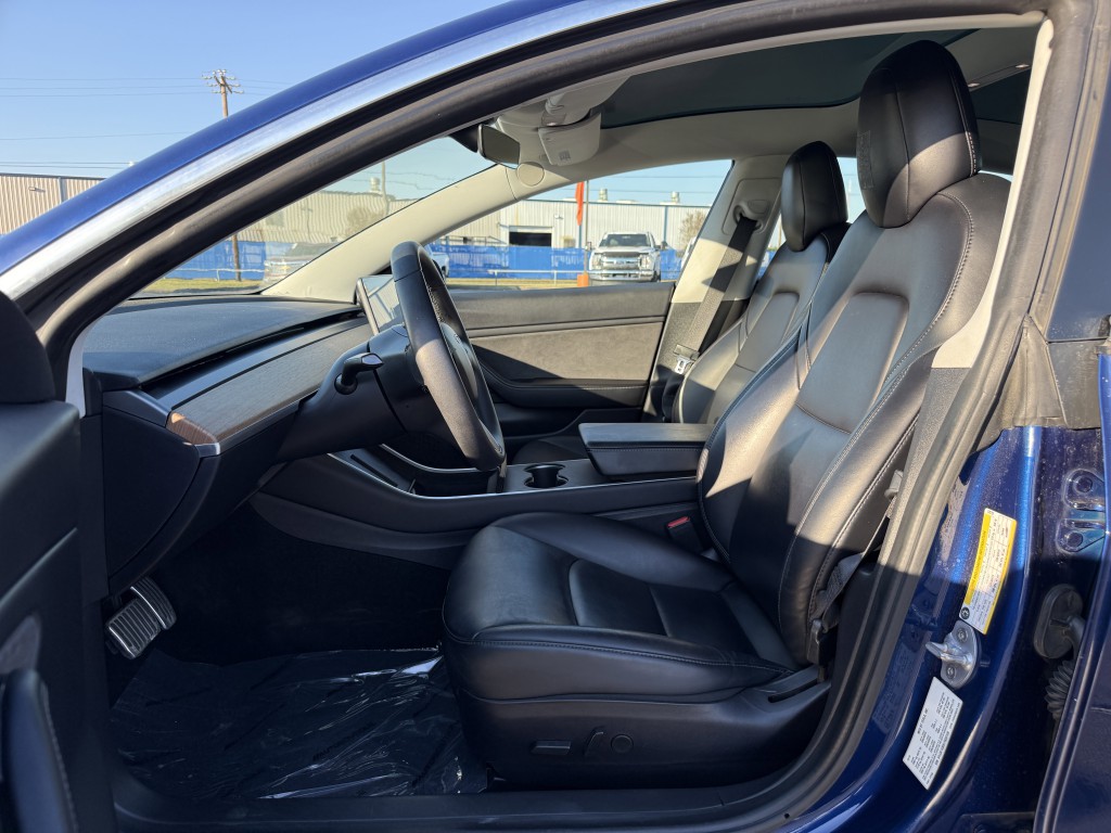 2020 Tesla Model 3 Image 19