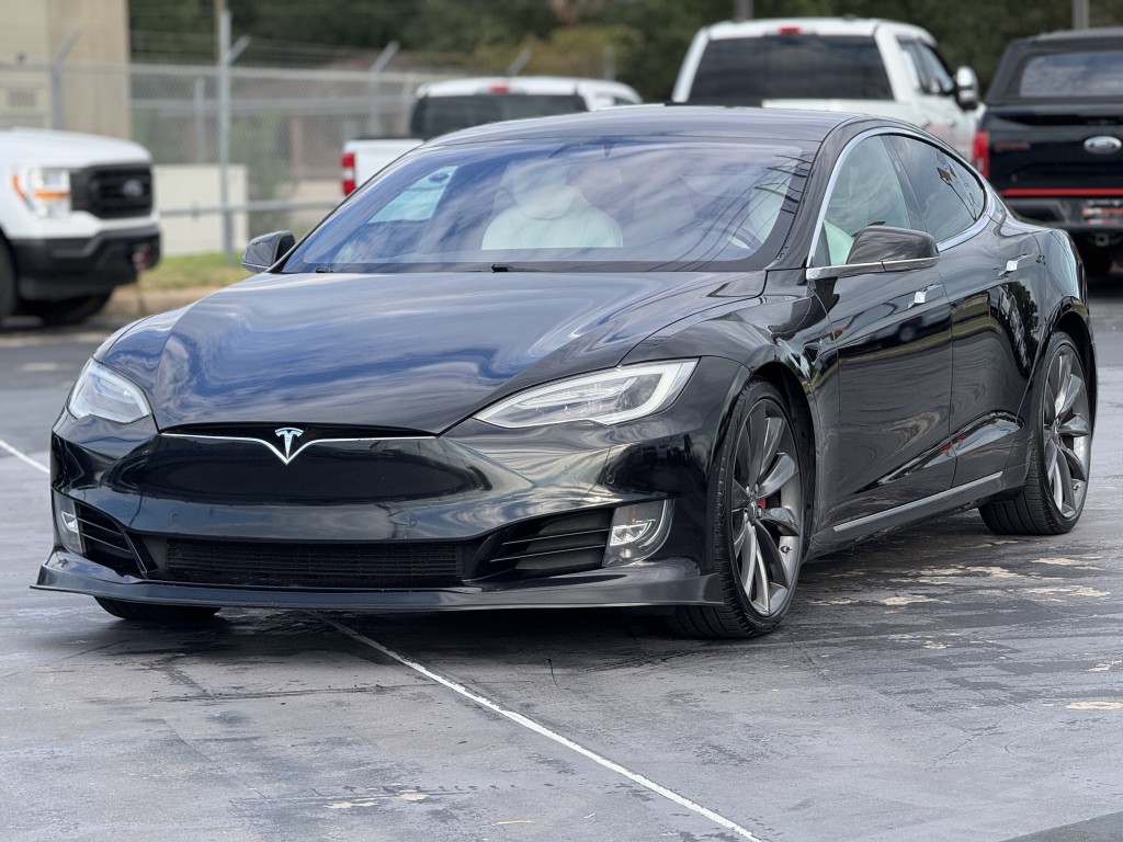 2017 Tesla Model S Image 5