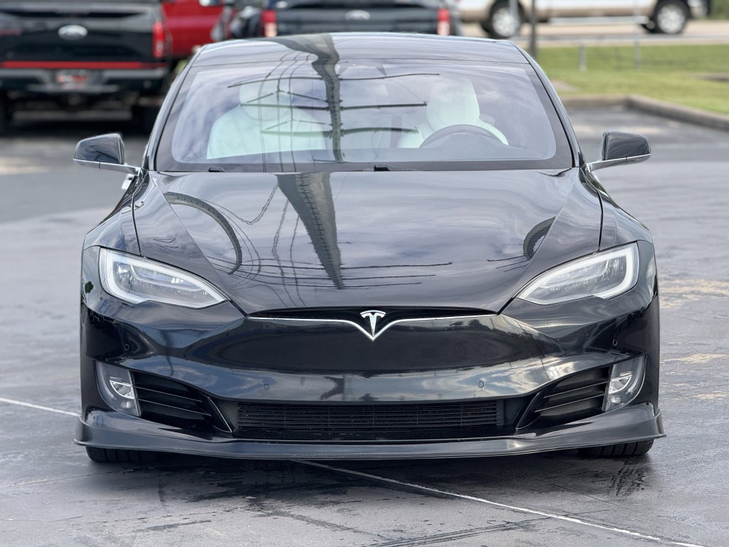 2017 Tesla Model S Image 6