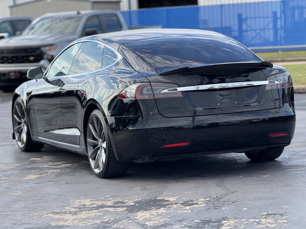 2017 Tesla Model S Image 9