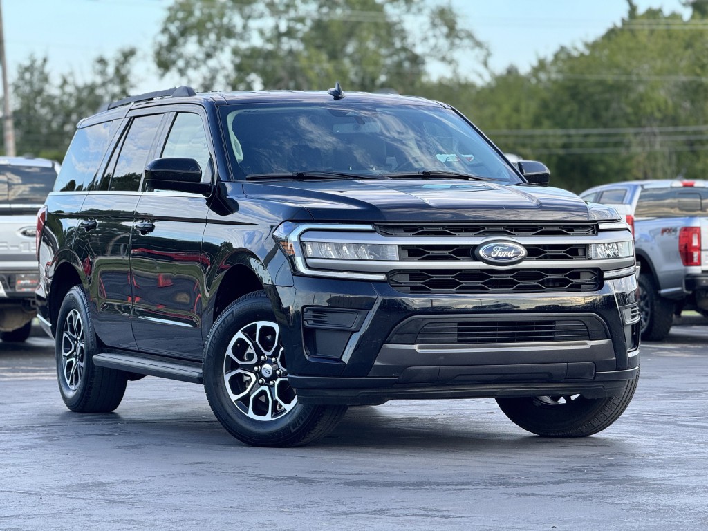 2024 Ford Expedition Image 3