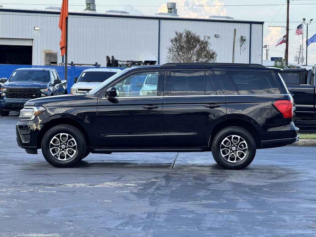 2024 Ford Expedition Image 8