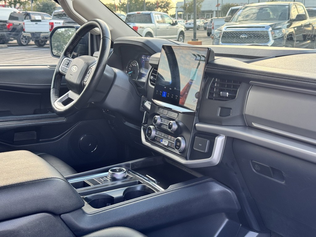 2024 Ford Expedition Image 13