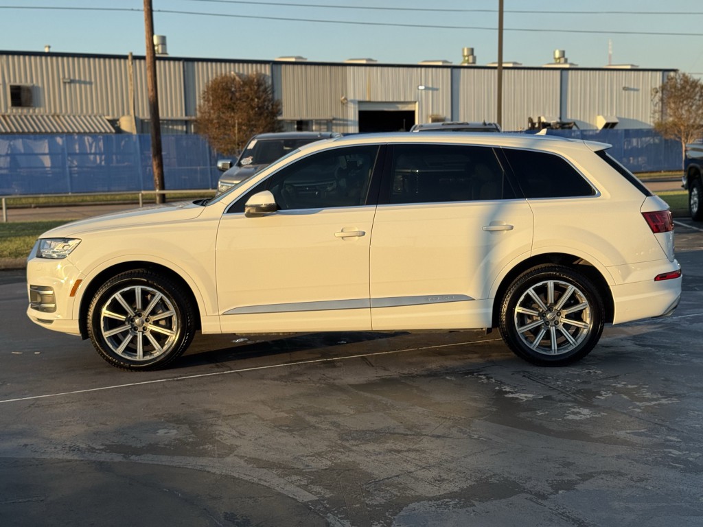 2018 Audi Q7 Image 11