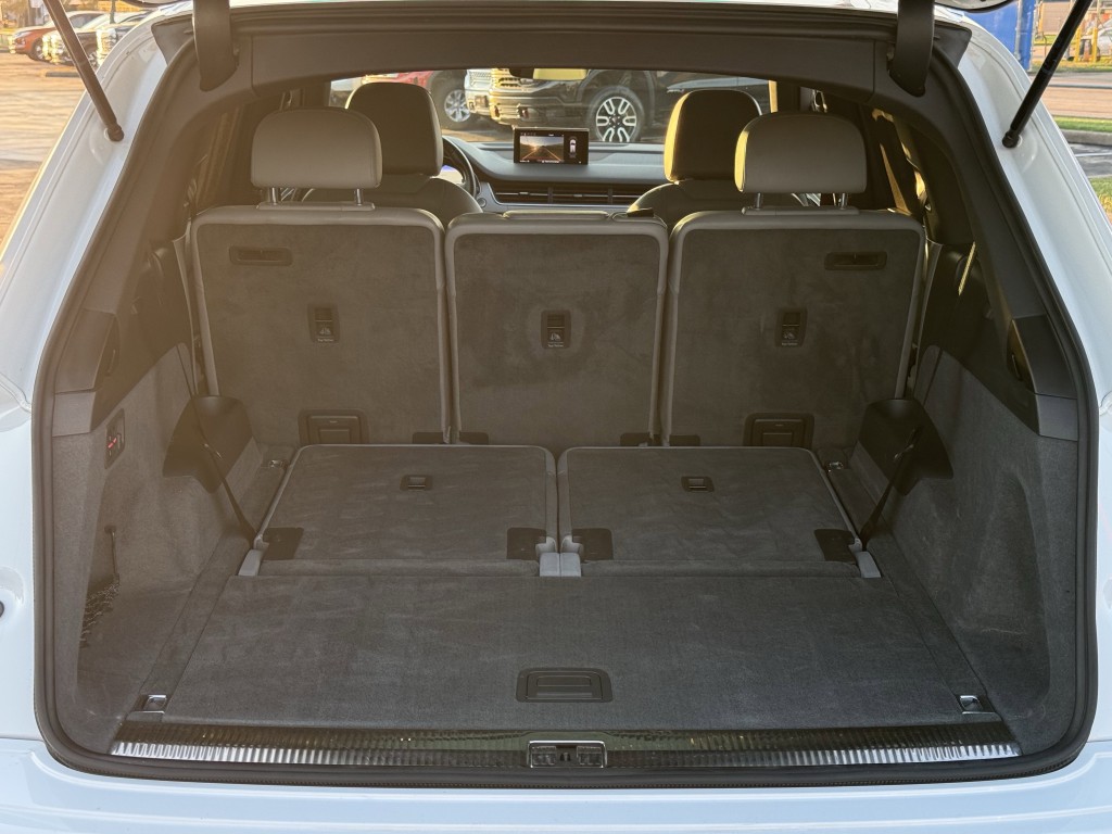 2018 Audi Q7 Image 34