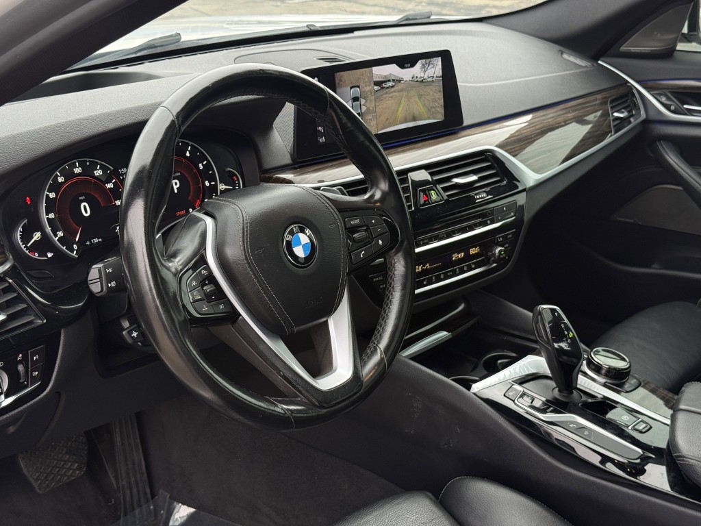 2017 BMW 5 Series Image 14