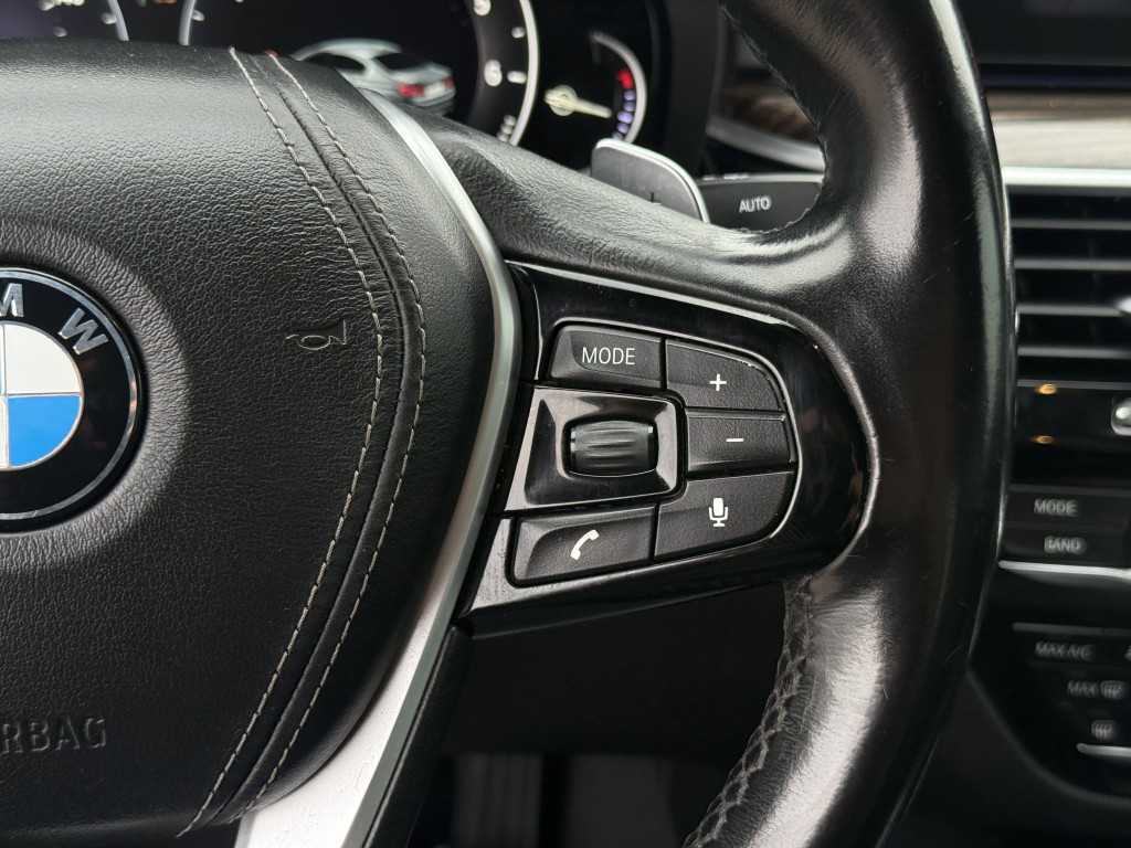 2017 BMW 5 Series Image 19