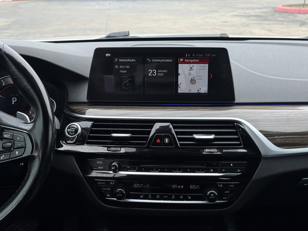 2017 BMW 5 Series Image 21