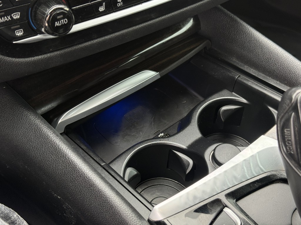 2017 BMW 5 Series Image 22