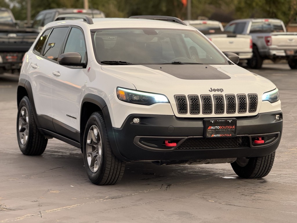 2019 Jeep Cherokee Image 3