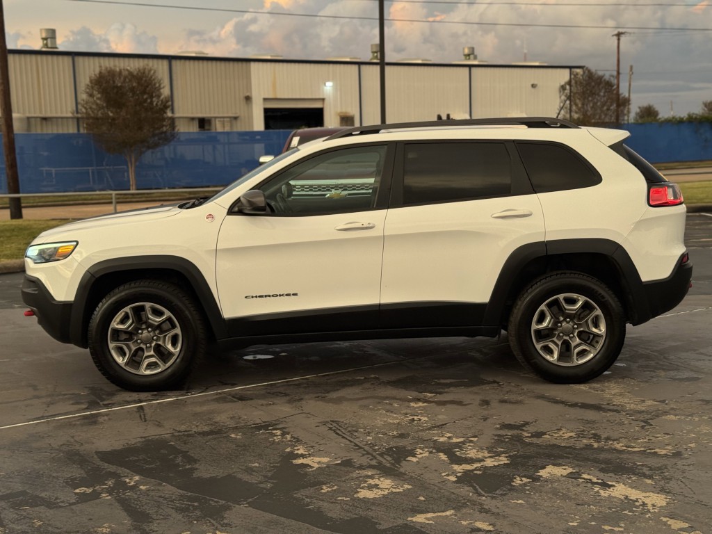 2019 Jeep Cherokee Image 10