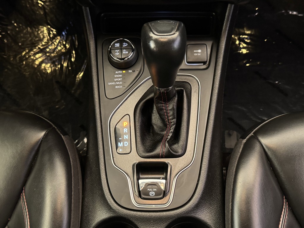 2019 Jeep Cherokee Image 19