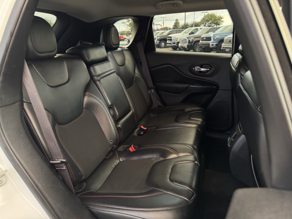 2019 Jeep Cherokee Image 23