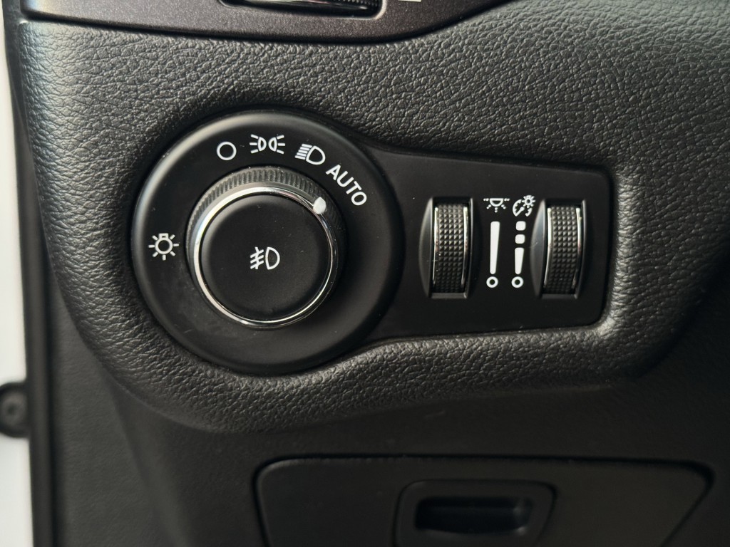 2019 Jeep Cherokee Image 26