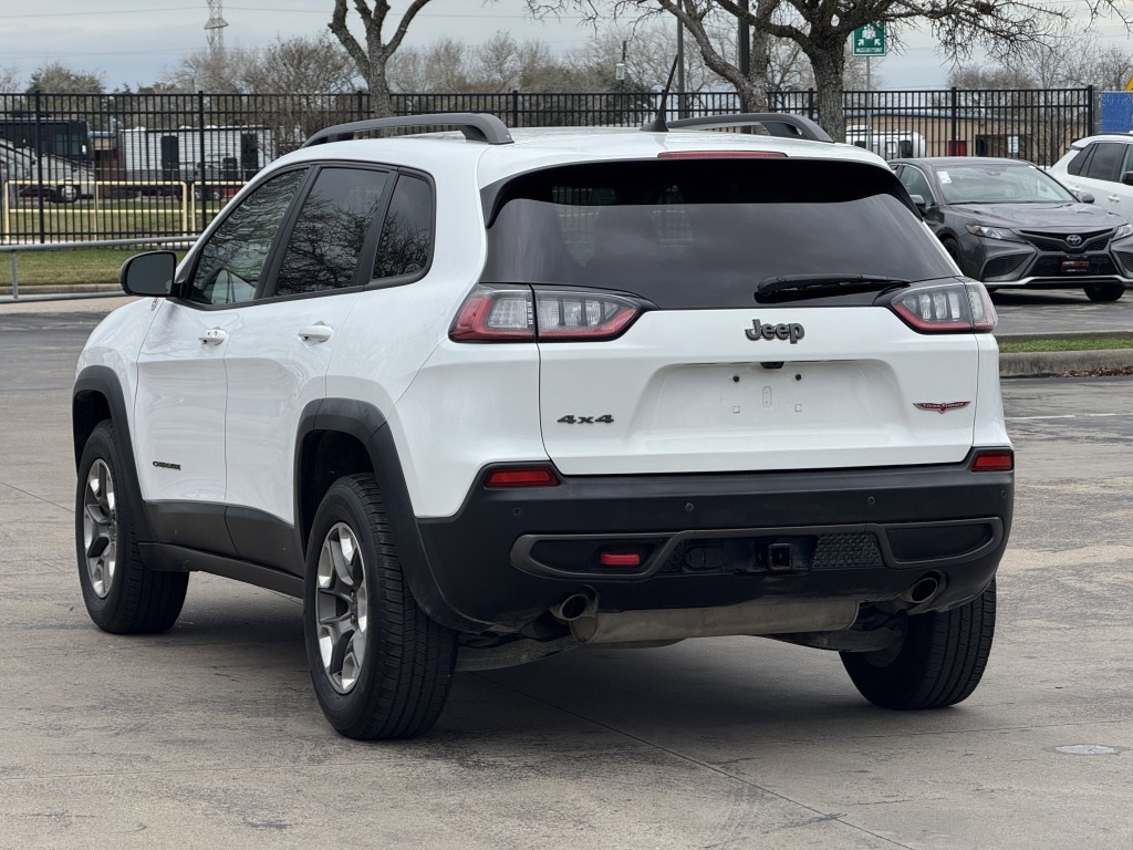 2019 Jeep Cherokee Image 10