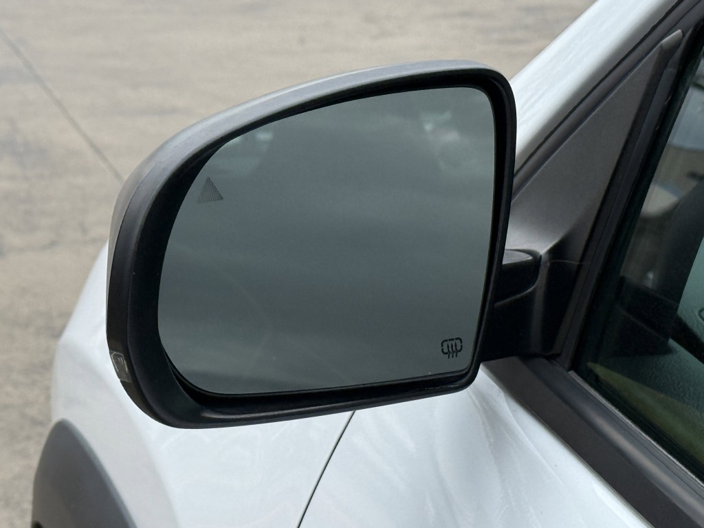 2019 Jeep Cherokee Image 12