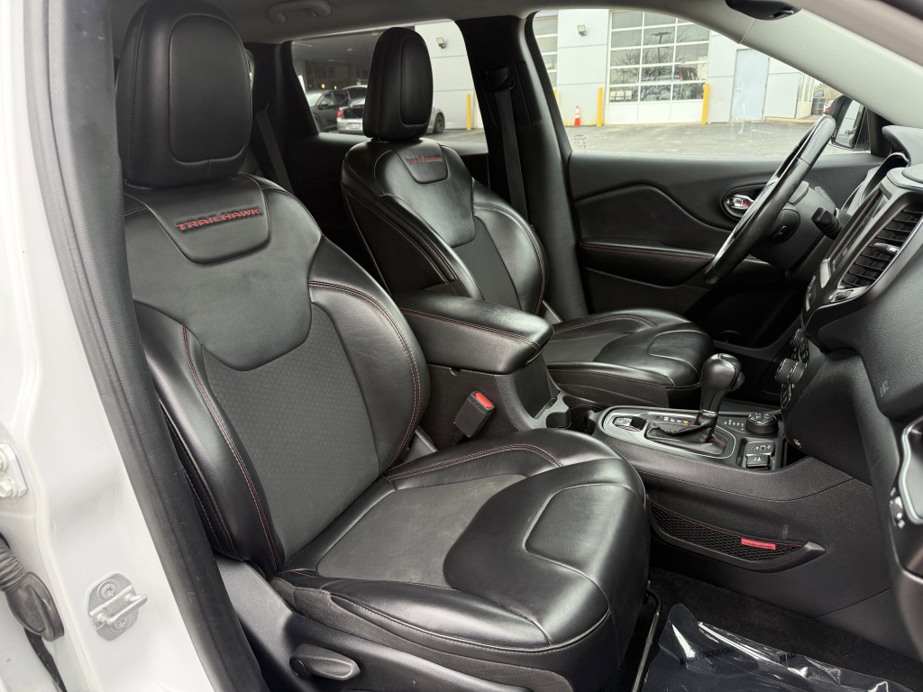 2019 Jeep Cherokee Image 27