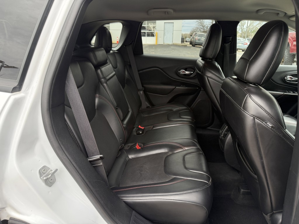 2019 Jeep Cherokee Image 29