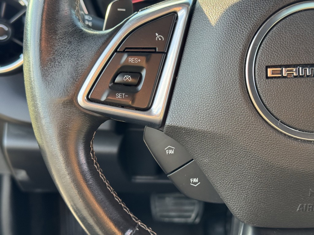 2016 Chevrolet Camaro Image 16