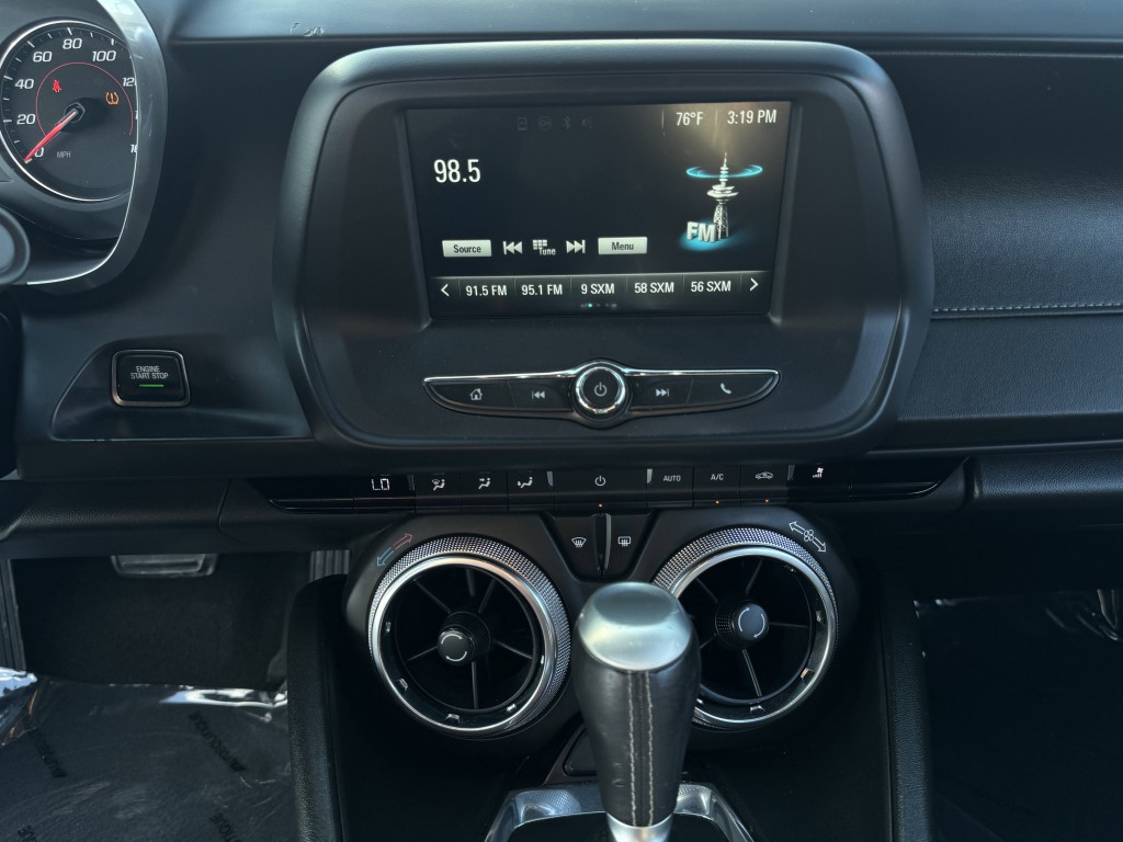 2016 Chevrolet Camaro Image 19