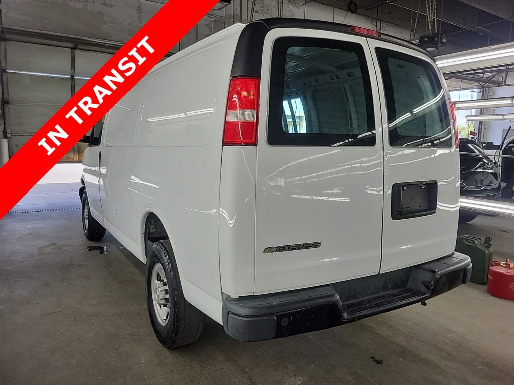 2021 Chevrolet Express Image 5