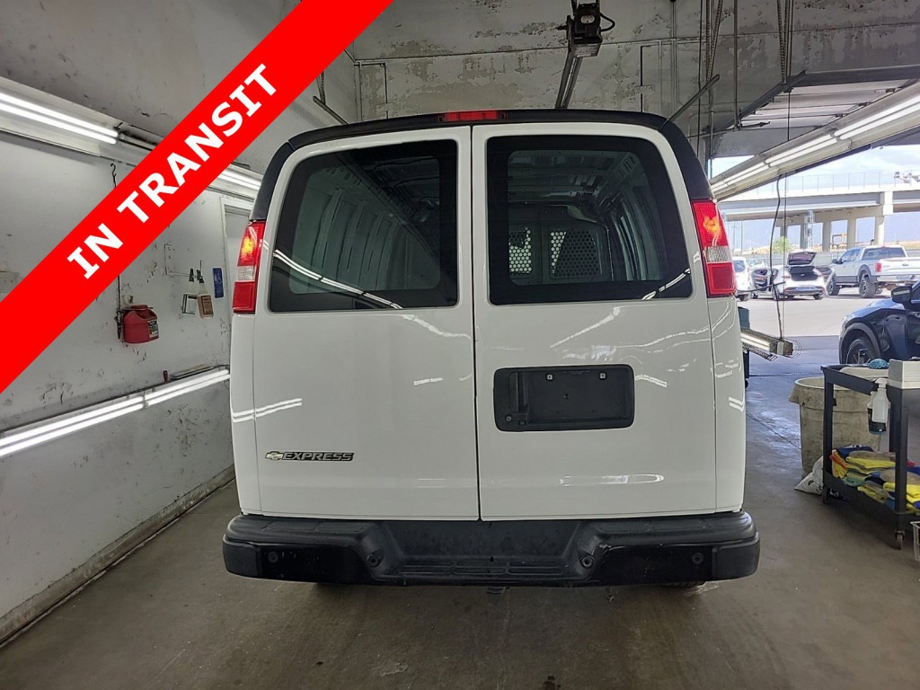 2021 Chevrolet Express Image 6