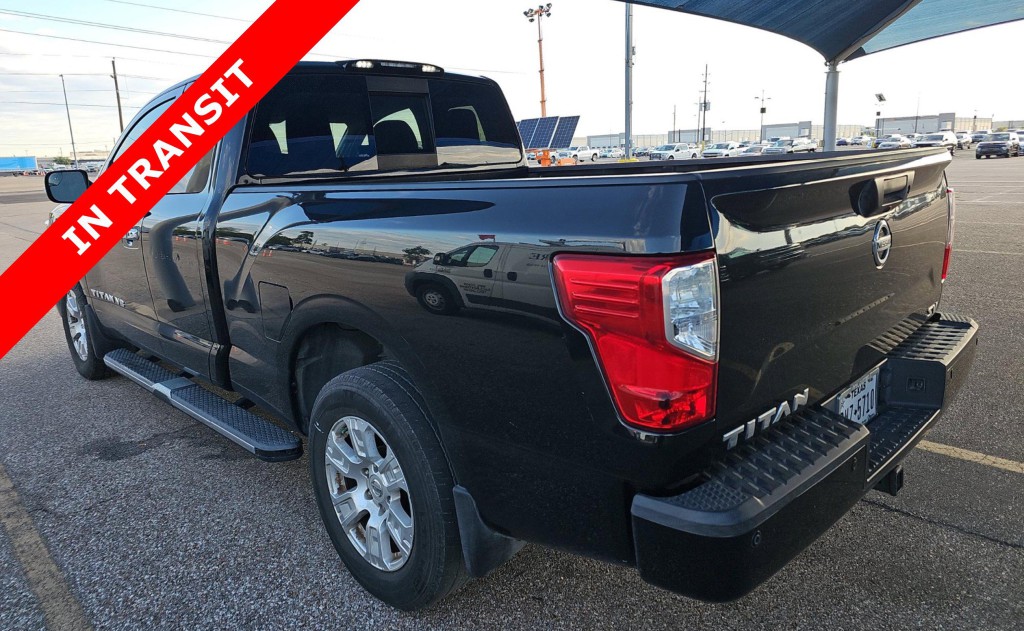 2018 Nissan Titan Image 7