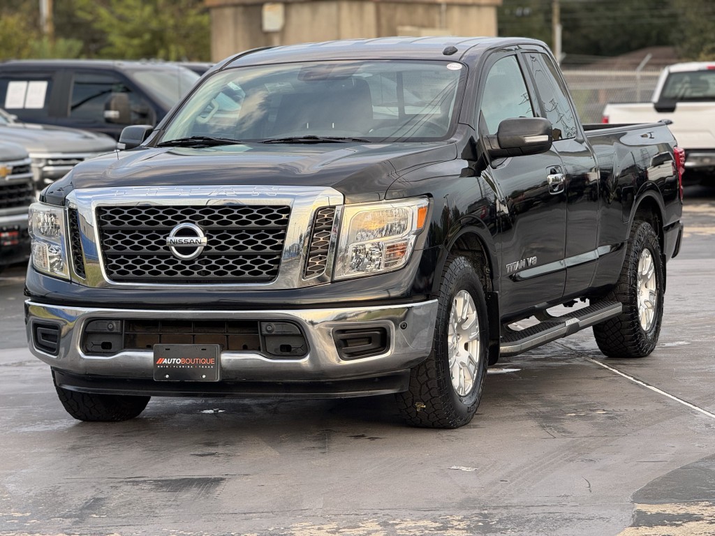 2018 Nissan Titan Image 5