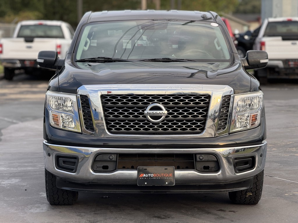 2018 Nissan Titan Image 6