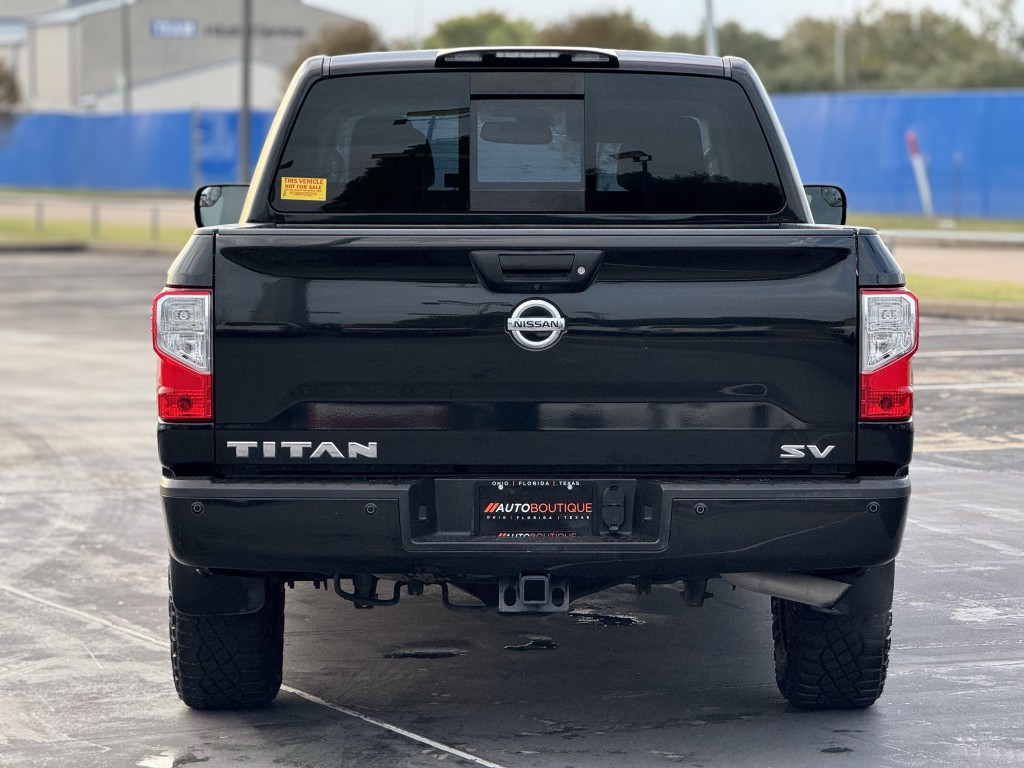 2018 Nissan Titan Image 7