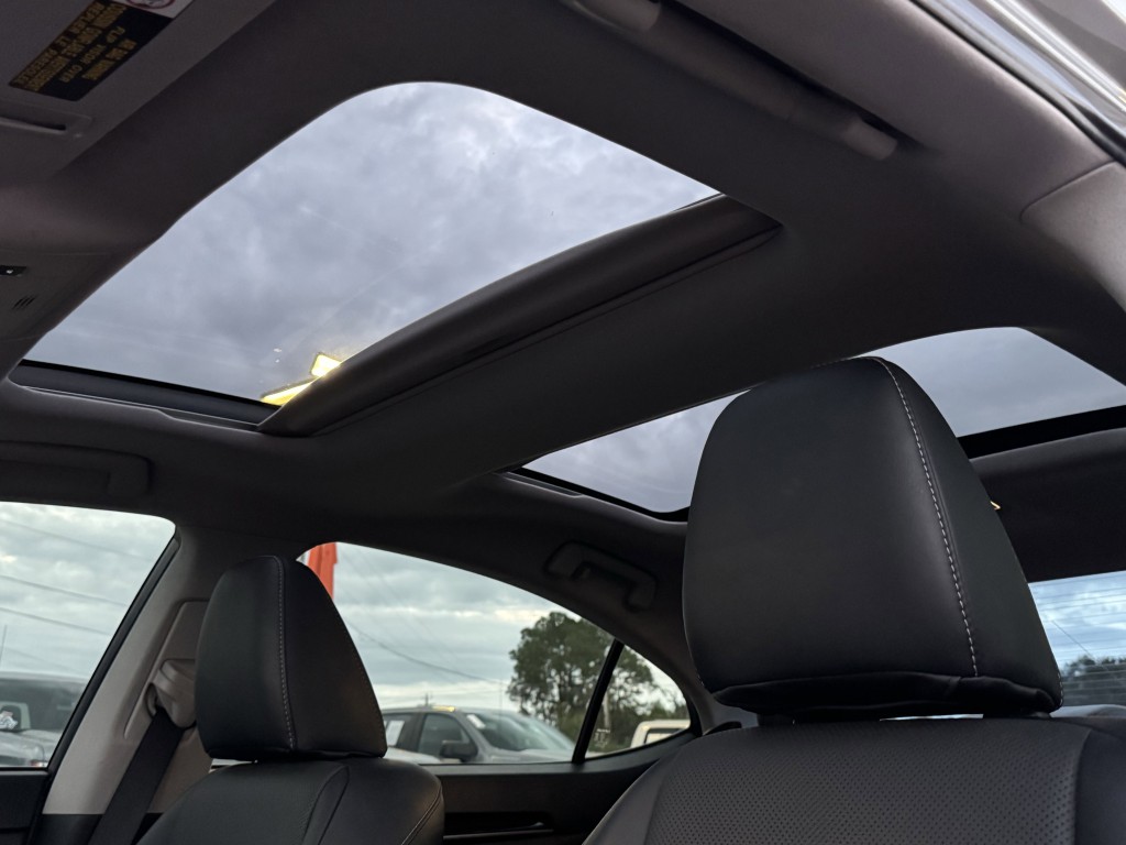 2018 Lexus ES Image 29