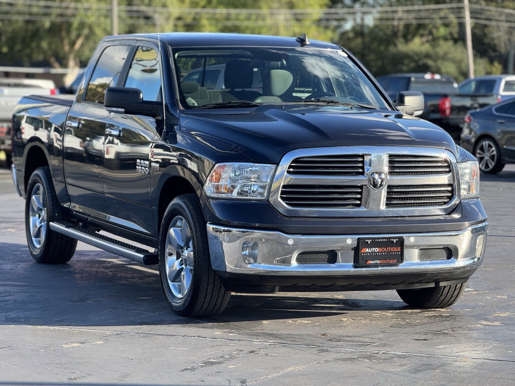 2017 RAM 1500 Image 3