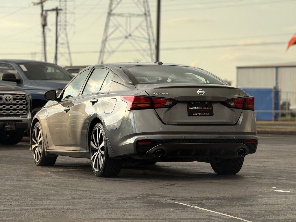 2022 Nissan Altima Image 8