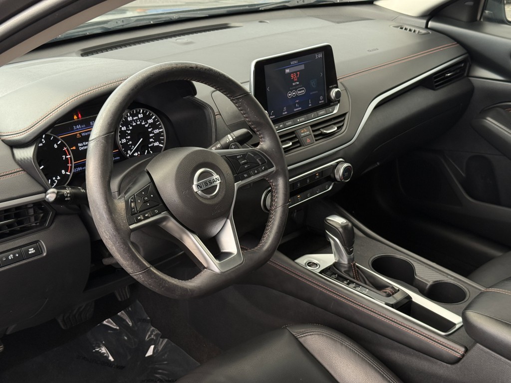 2022 Nissan Altima Image 12