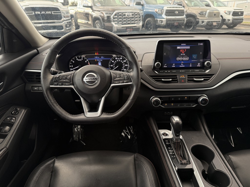 2022 Nissan Altima Image 14