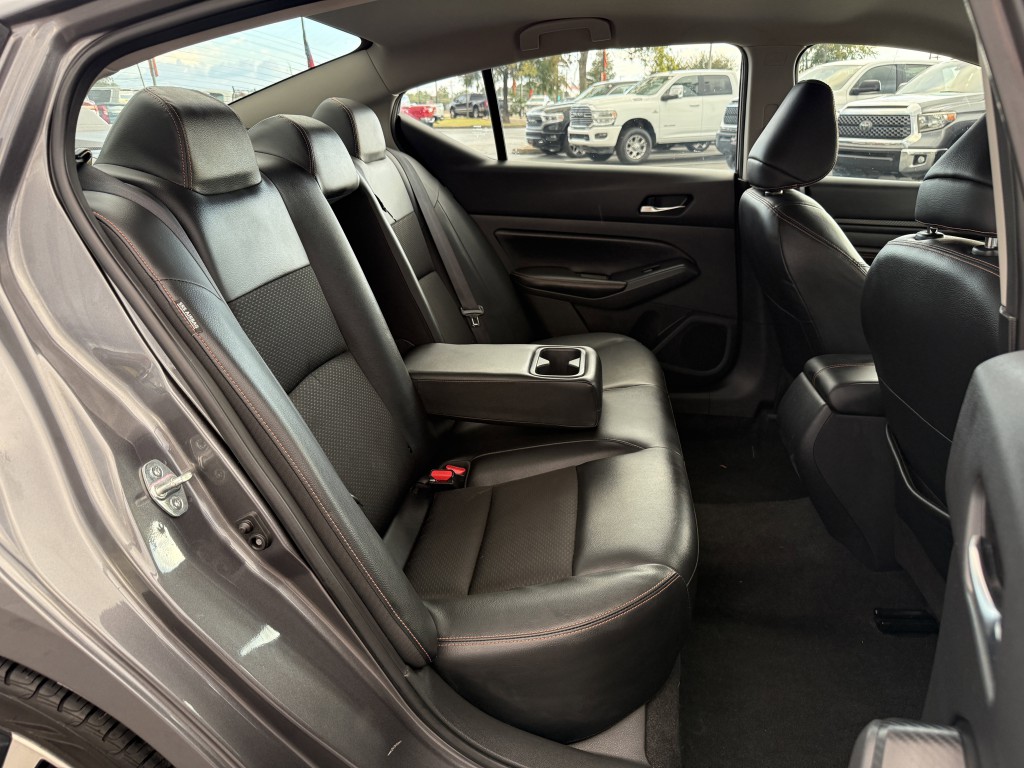 2022 Nissan Altima Image 23