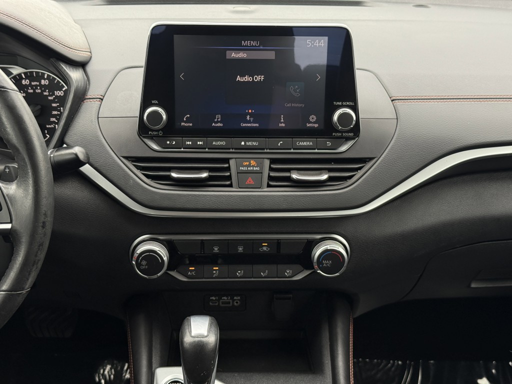 2022 Nissan Altima Image 19