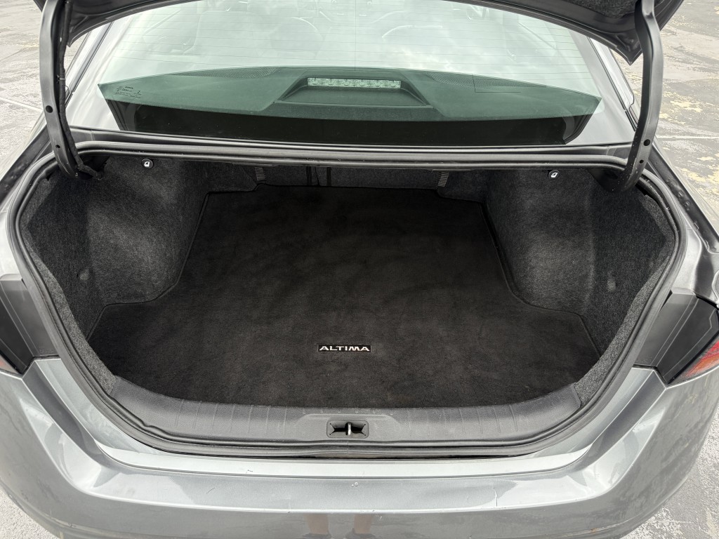 2022 Nissan Altima Image 31