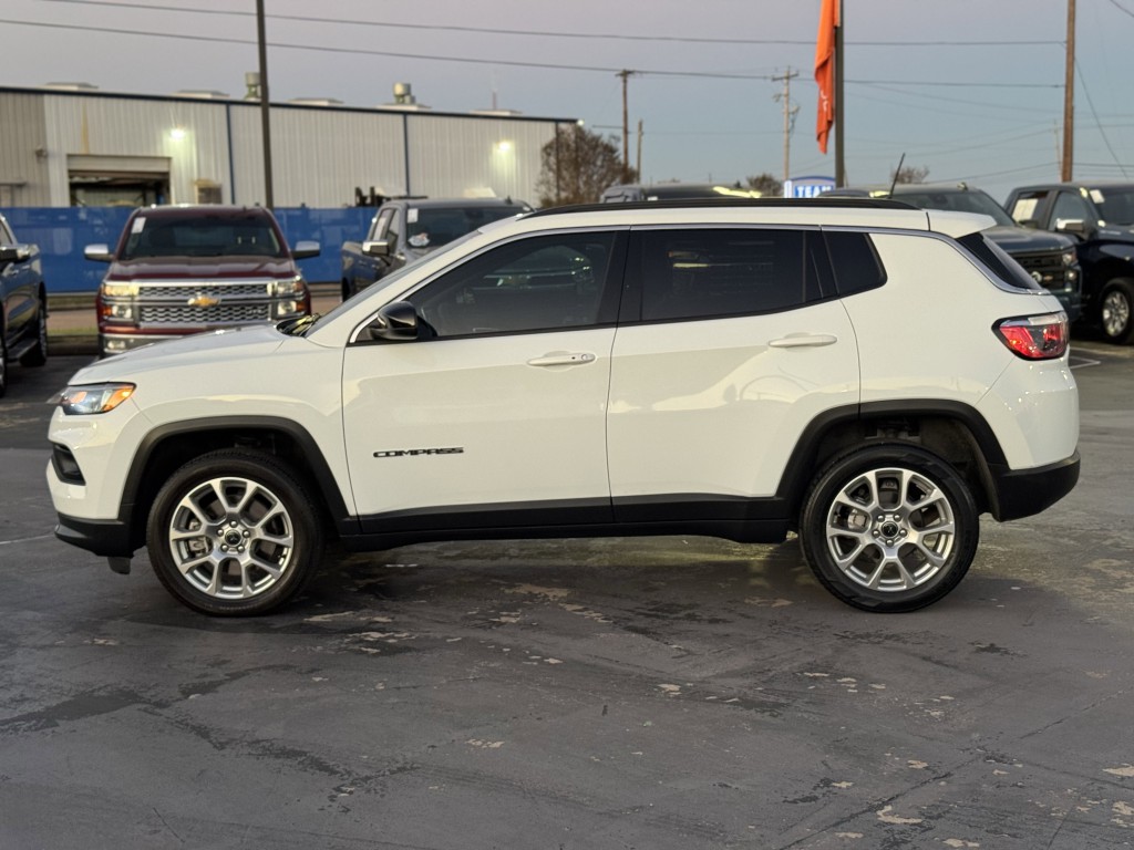 2025 Jeep Compass Image 10