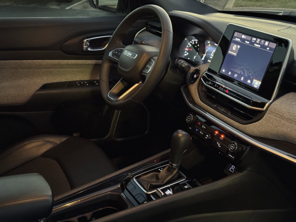 2025 Jeep Compass Image 13