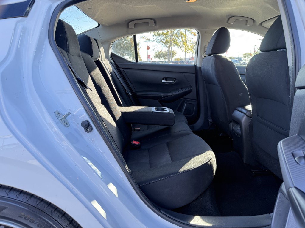 2022 Nissan Sentra Image 25