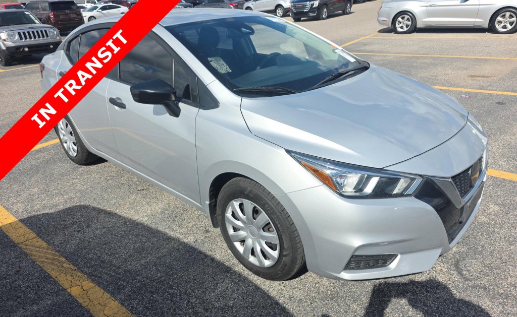 2020 Nissan Versa Image 7