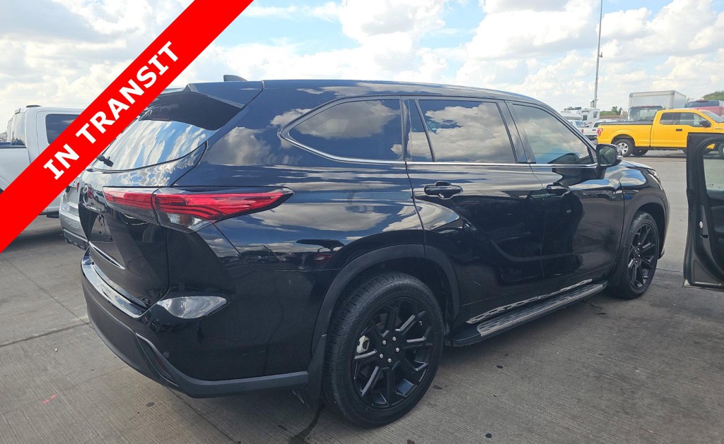 2022 Toyota Highlander Image 6