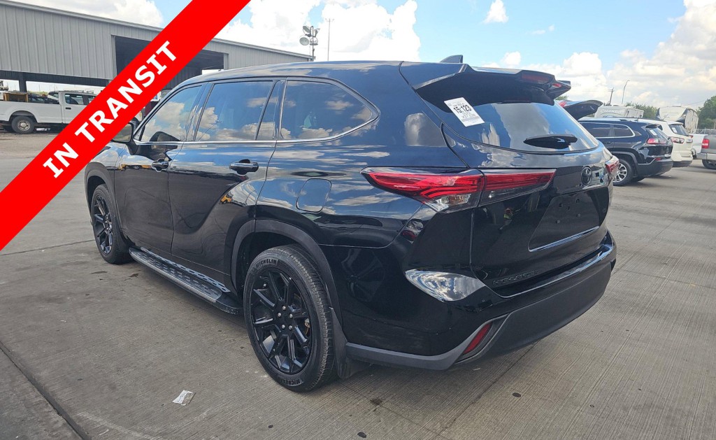 2022 Toyota Highlander Image 7