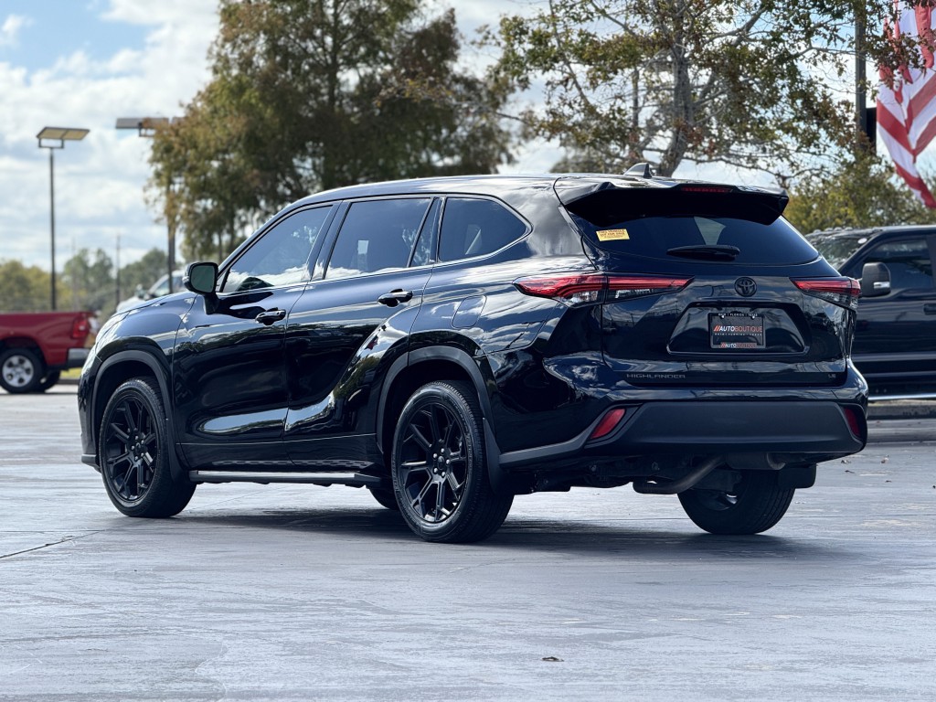 2022 Toyota Highlander Image 9