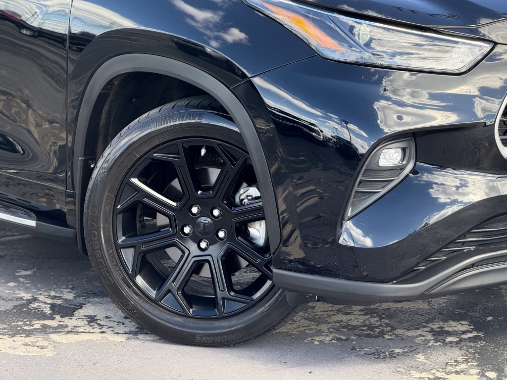 2022 Toyota Highlander Image 10