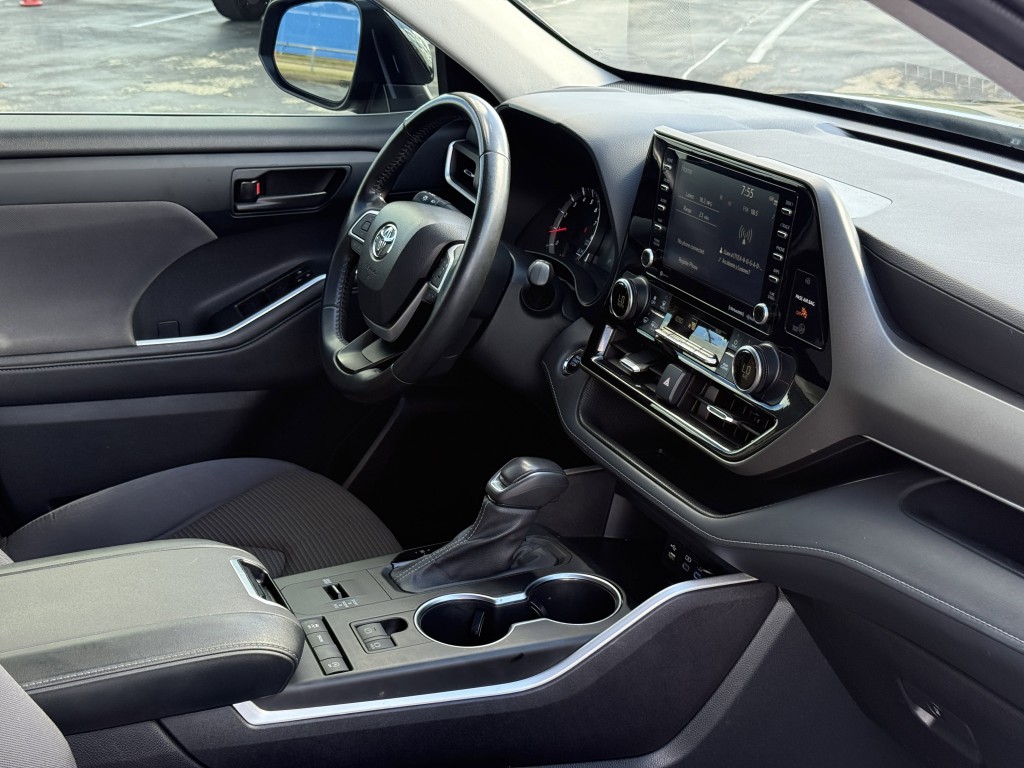2022 Toyota Highlander Image 14