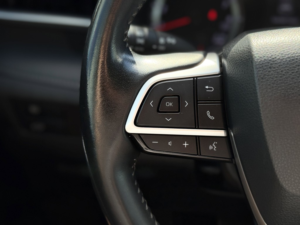 2022 Toyota Highlander Image 17